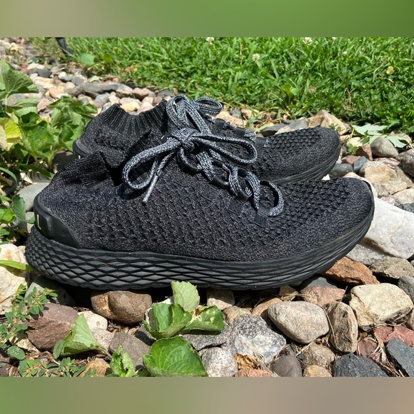 Nobull - Picture 2 of 3